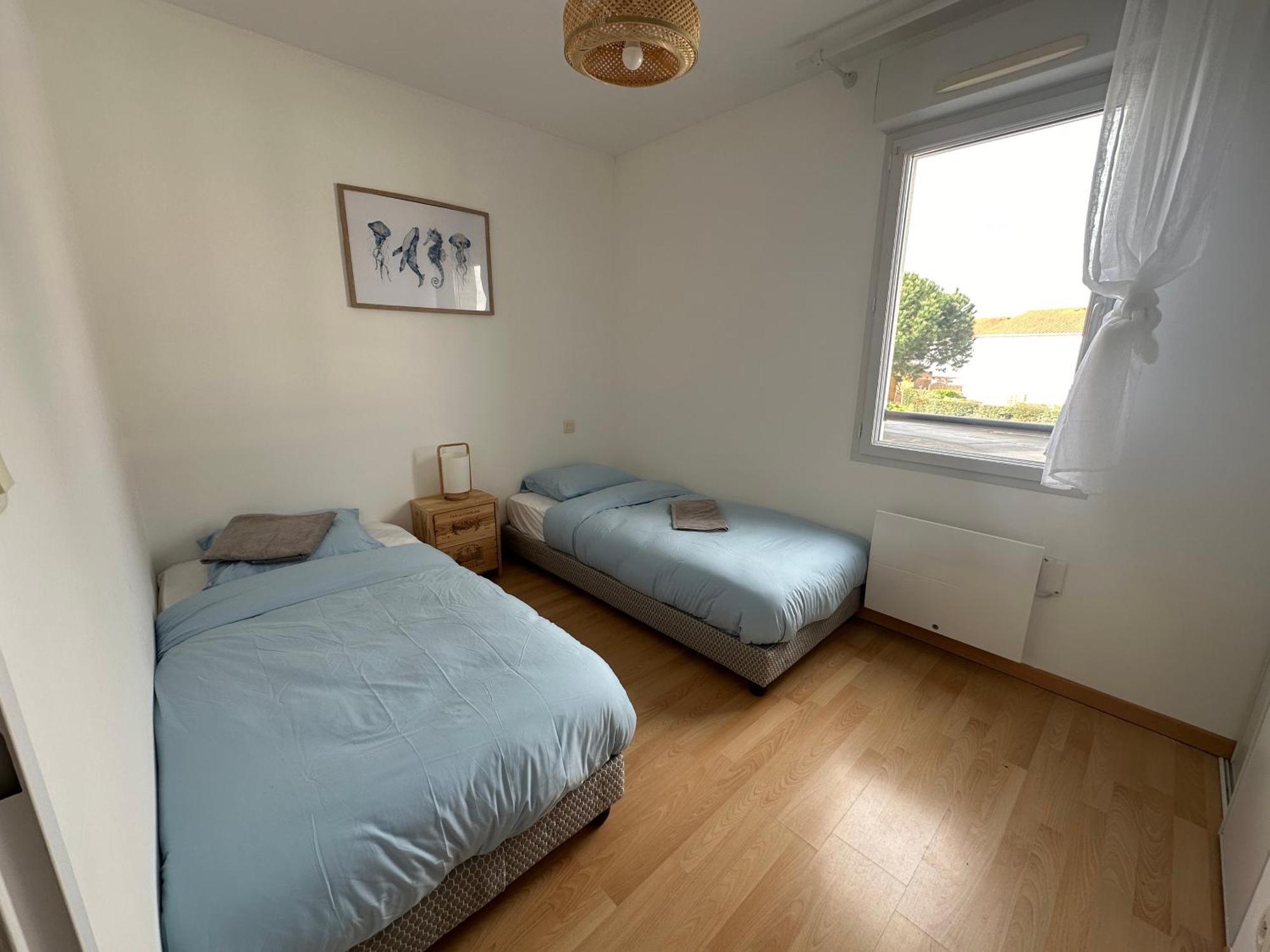 Appartement La Garenne, Pres Des Commerces *